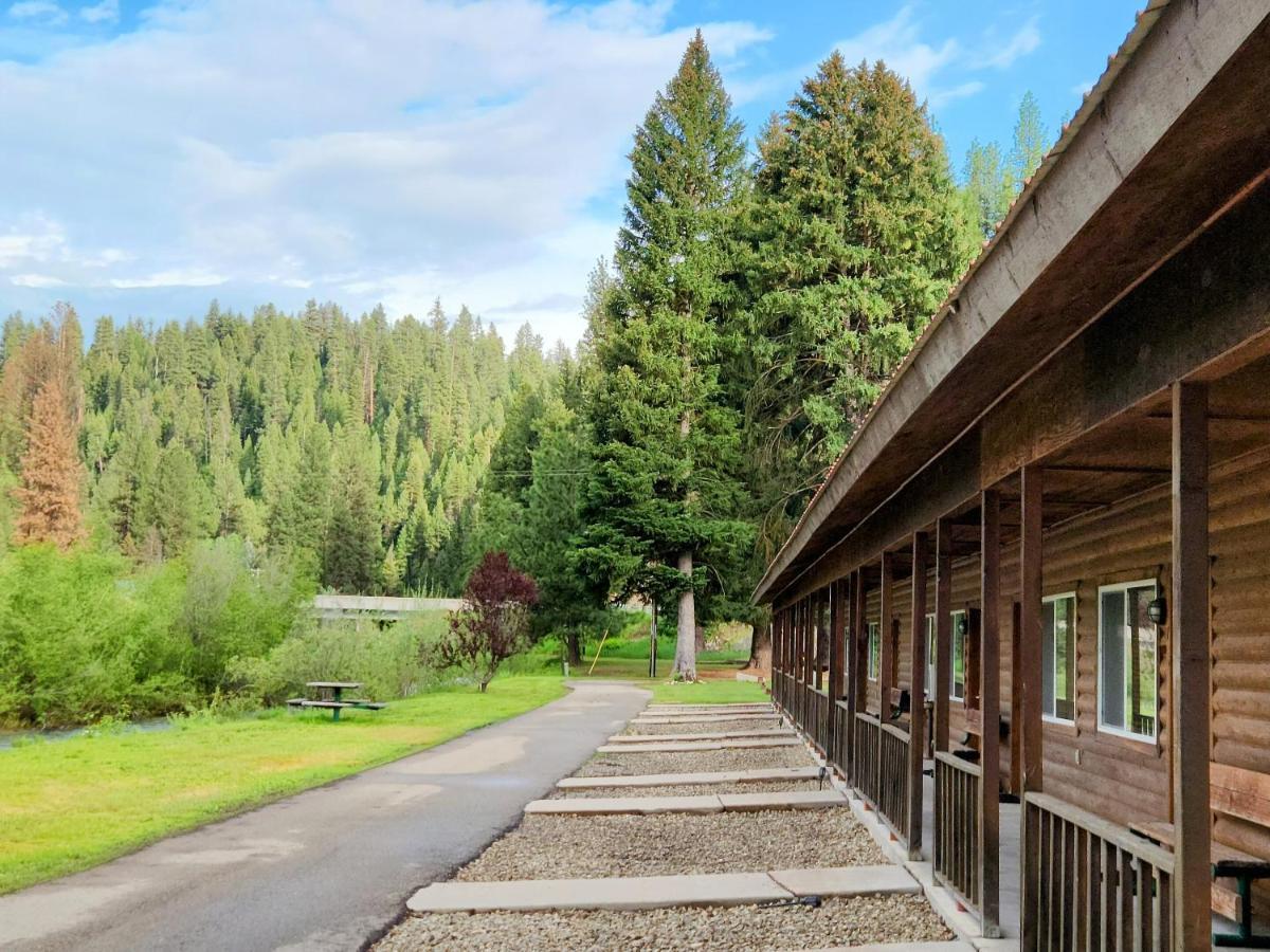 Southfork Lodge - Riverside Inn Lowman Екстериор снимка